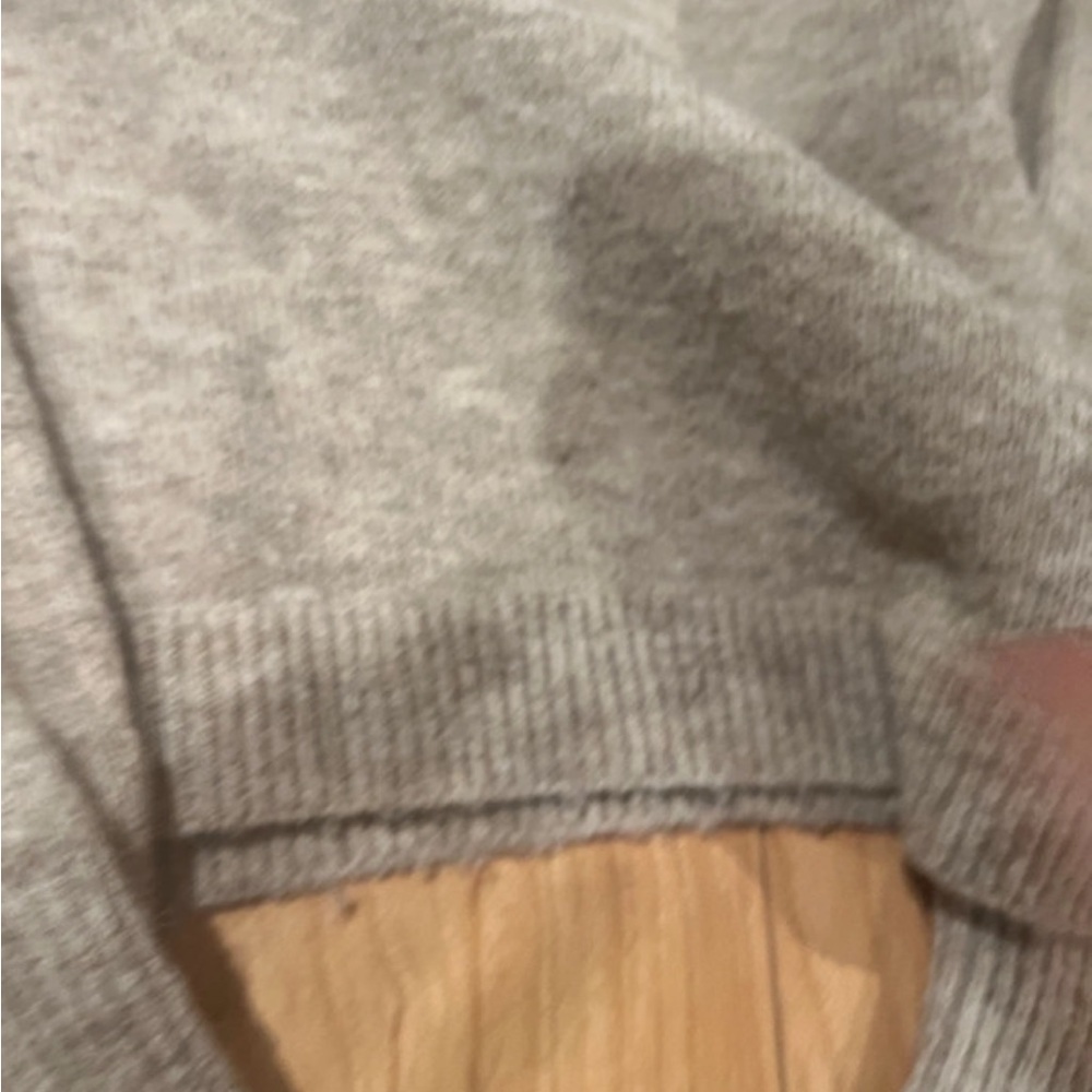 Sweater - Picture 5 of 5